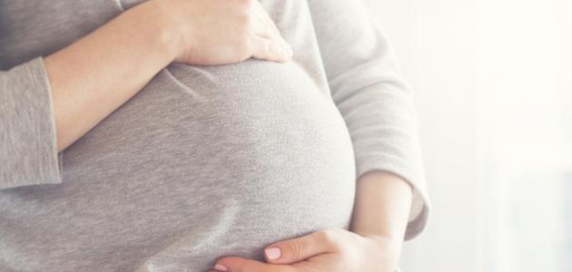 تفسير حلم الحمل والولادة للعزباء