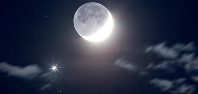 تفسير حلم القمر قريب من الأرض
