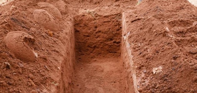 تفسير حلم دفن الميت