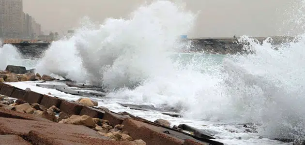 تفسير حلم الموج العالي والنجاة منه