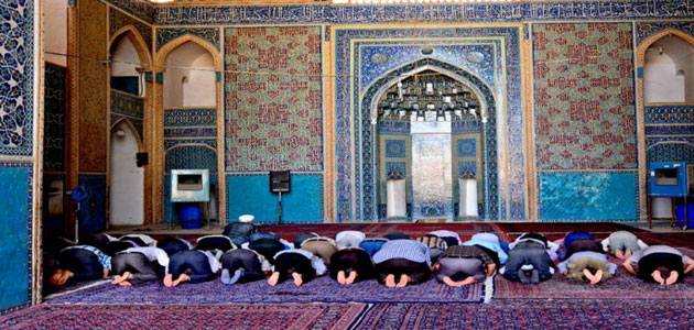 طلب الميت من الحي الصلاة