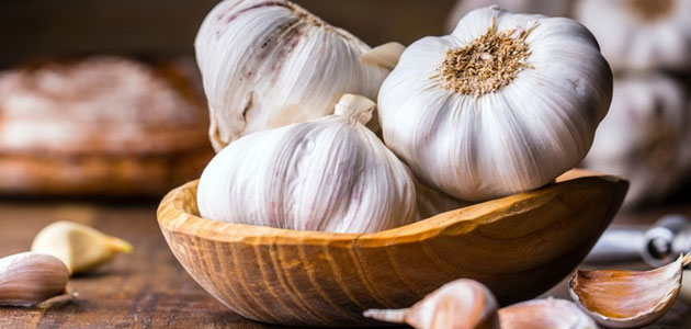 تفسير حلم تقشير الثوم للمطلقة