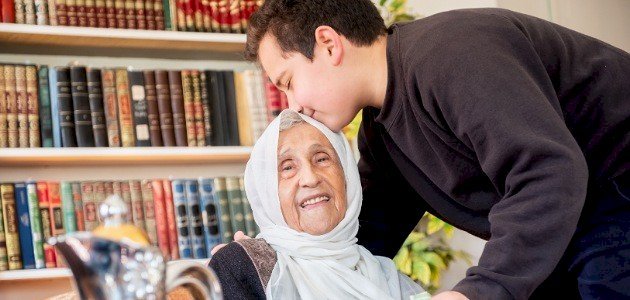 تقبيل الميت في المنام
